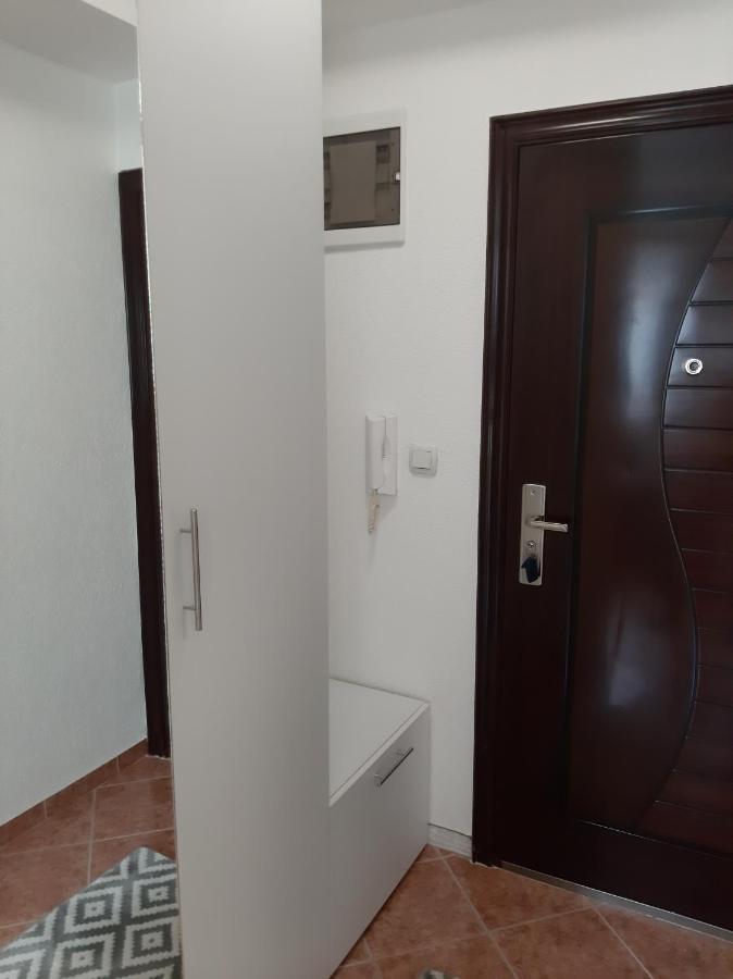 Apartman Poco Биелина Экстерьер фото